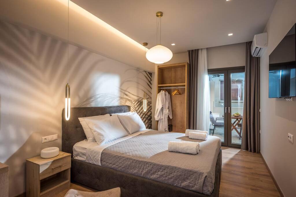 Amalia'S Luxury Apartment 3 伊拉克利翁 外观 照片